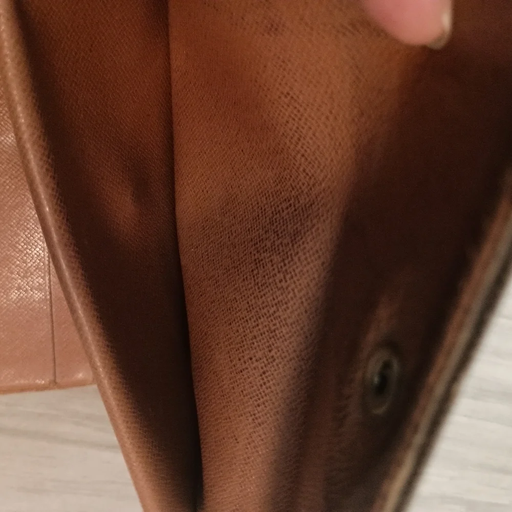 LOUIS VUITTON Monogram Portefeuille International Long Wallet - Picture 11 of 16